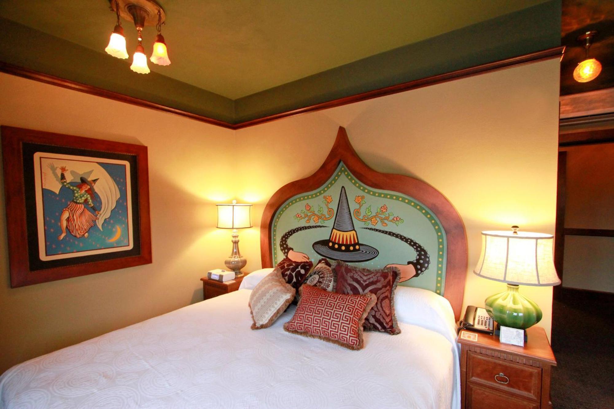 Mcmenamins Kennedy School Hotel Portland Bagian luar foto