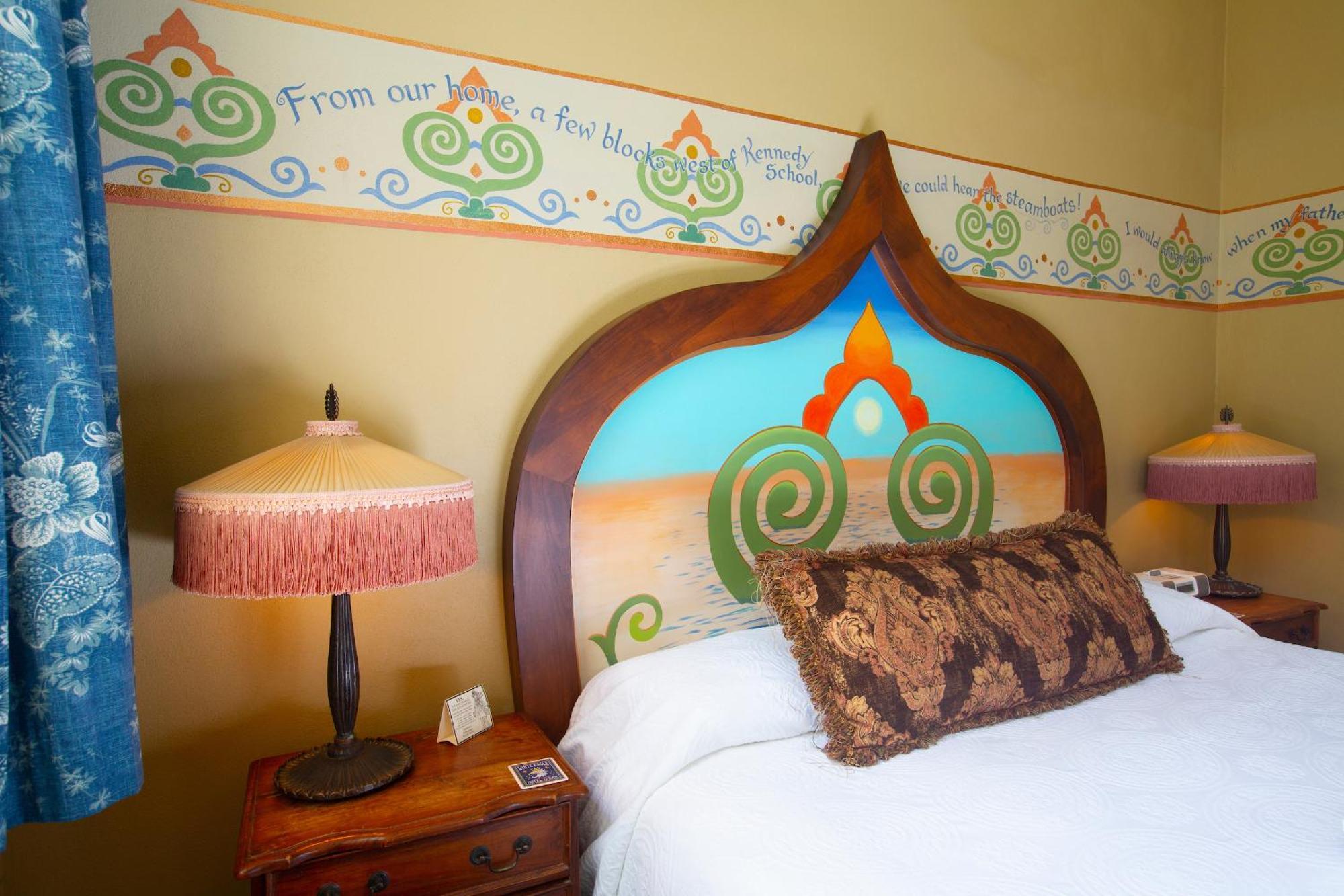 Mcmenamins Kennedy School Hotel Portland Bagian luar foto