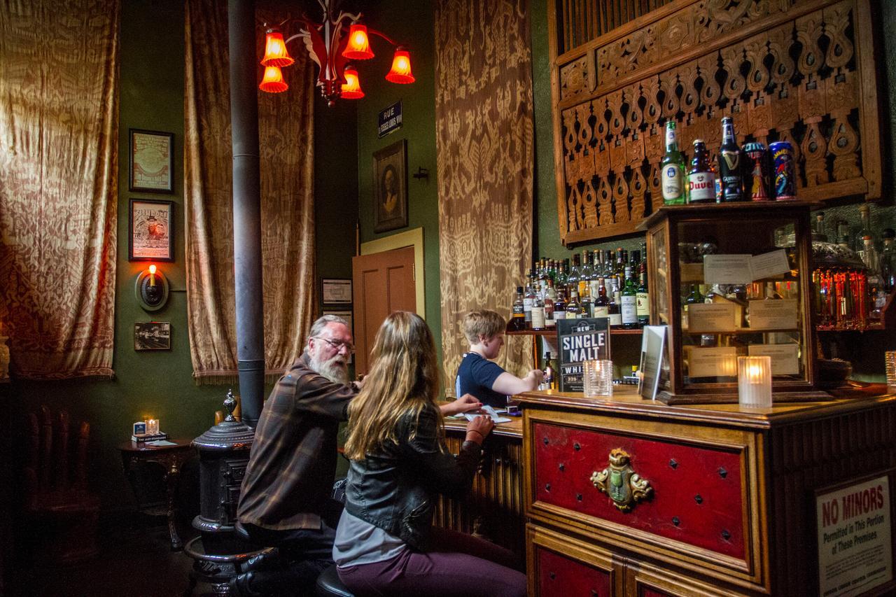 Mcmenamins Kennedy School Hotel Portland Bagian luar foto