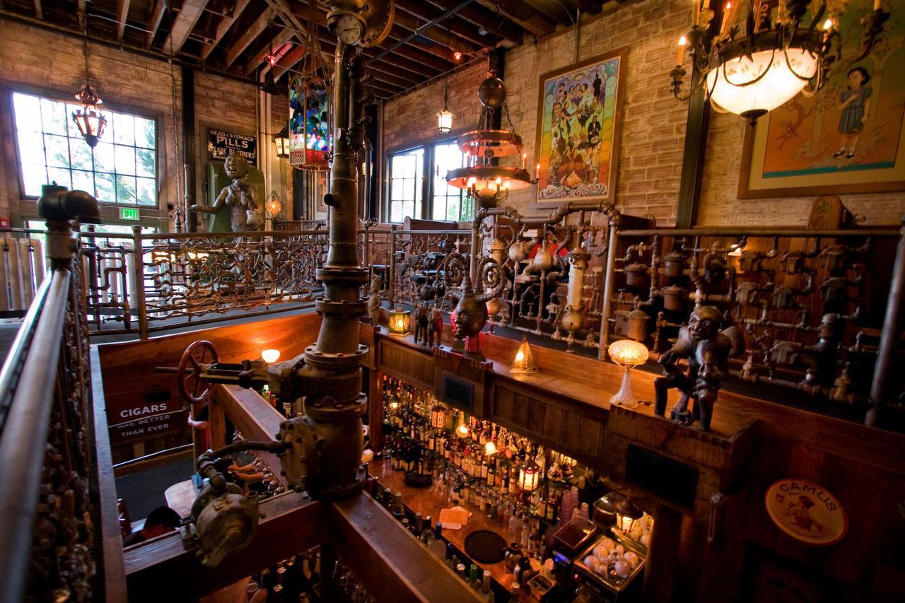 Mcmenamins Kennedy School Hotel Portland Bagian luar foto