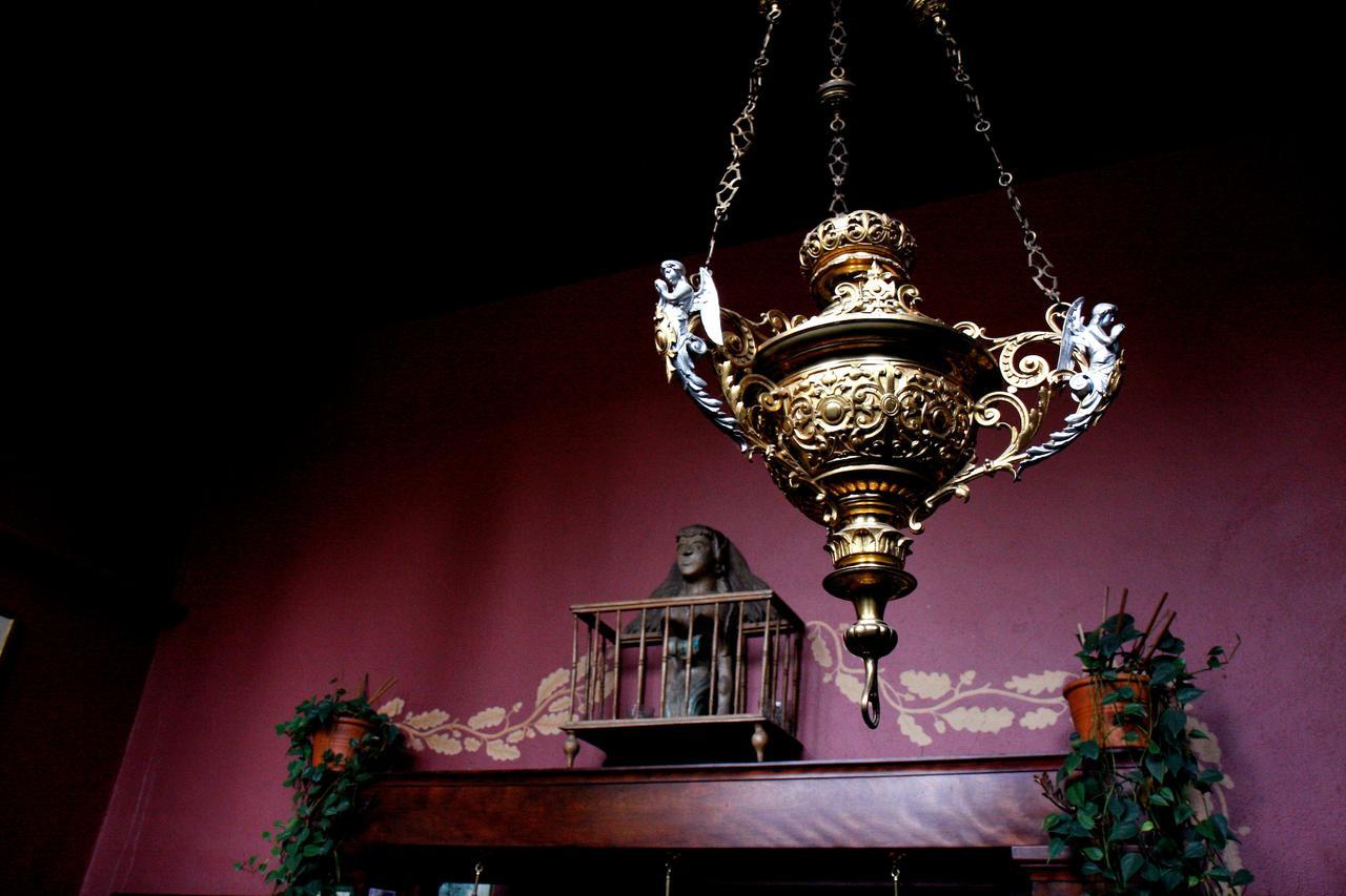 Mcmenamins Kennedy School Hotel Portland Bagian luar foto