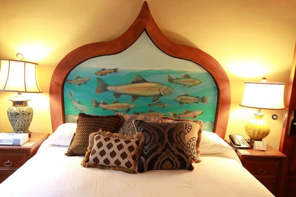 Mcmenamins Kennedy School Hotel Portland Bagian luar foto