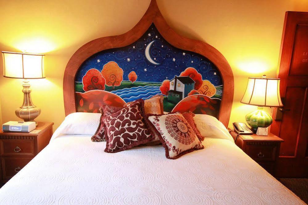Mcmenamins Kennedy School Hotel Portland Bagian luar foto